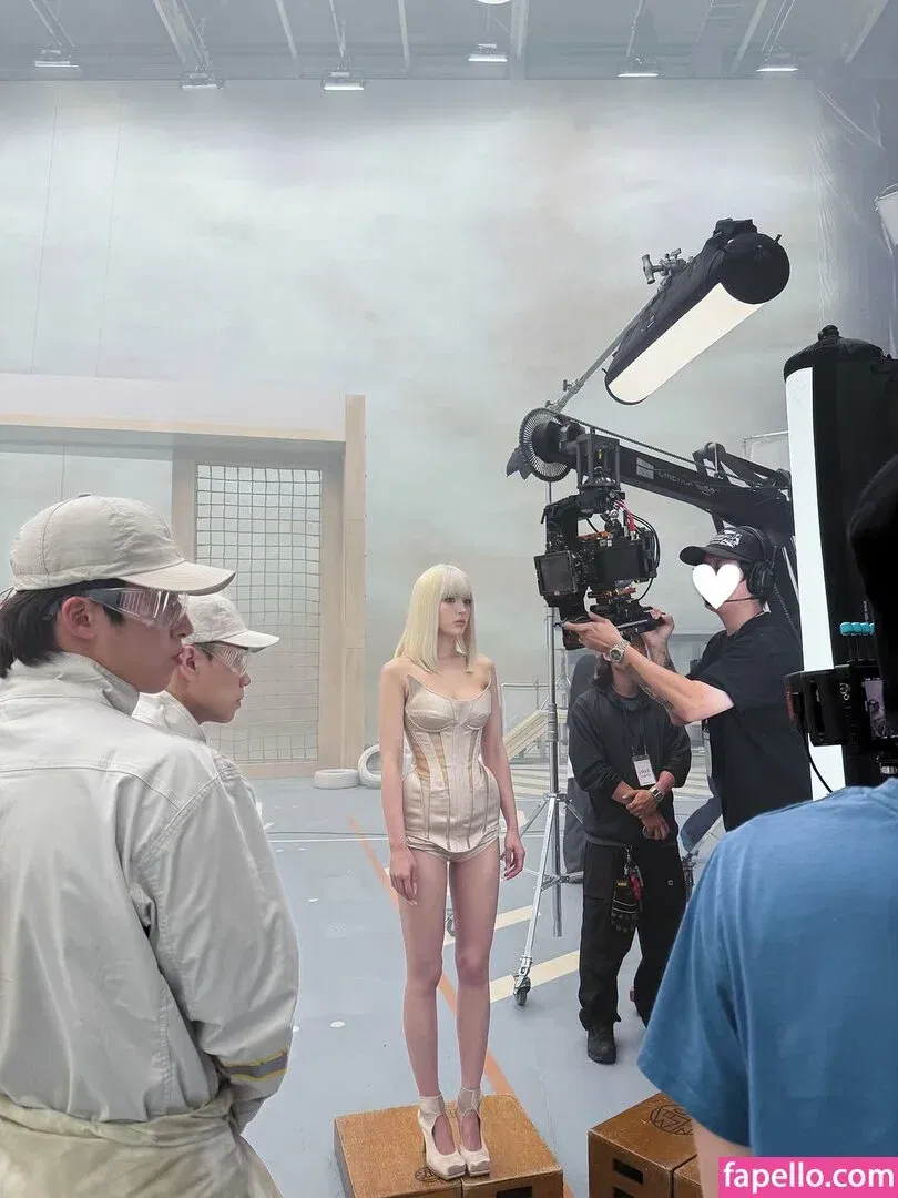 Jeon Somi Onlyfans Photo Gallery 