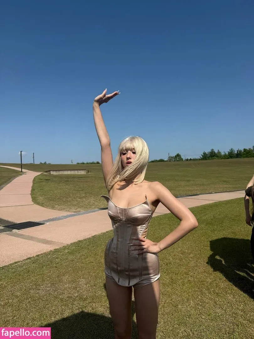 Jeon Somi Onlyfans Photo Gallery 