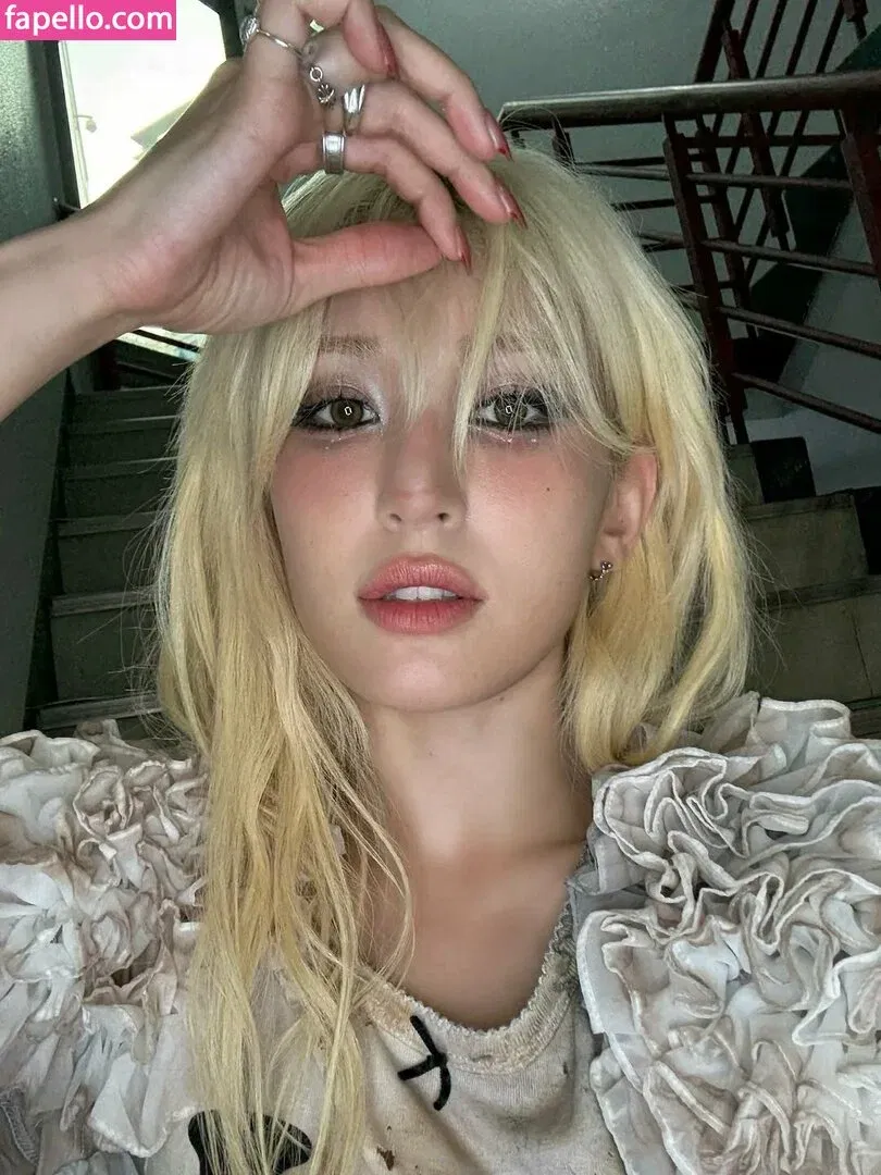 Jeon Somi Onlyfans Photo Gallery 