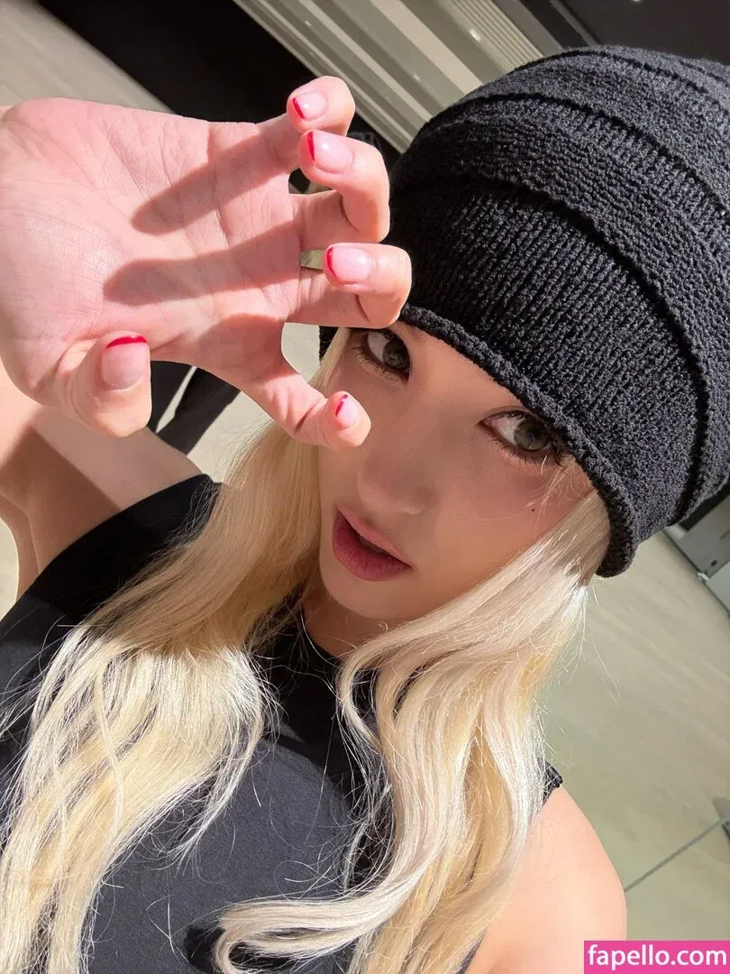 Jeon Somi Onlyfans Photo Gallery 