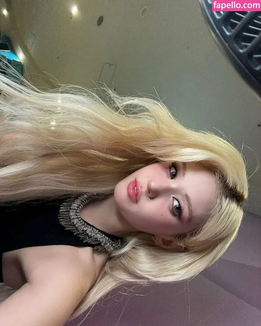 Jeon Somi Onlyfans Photo Gallery 