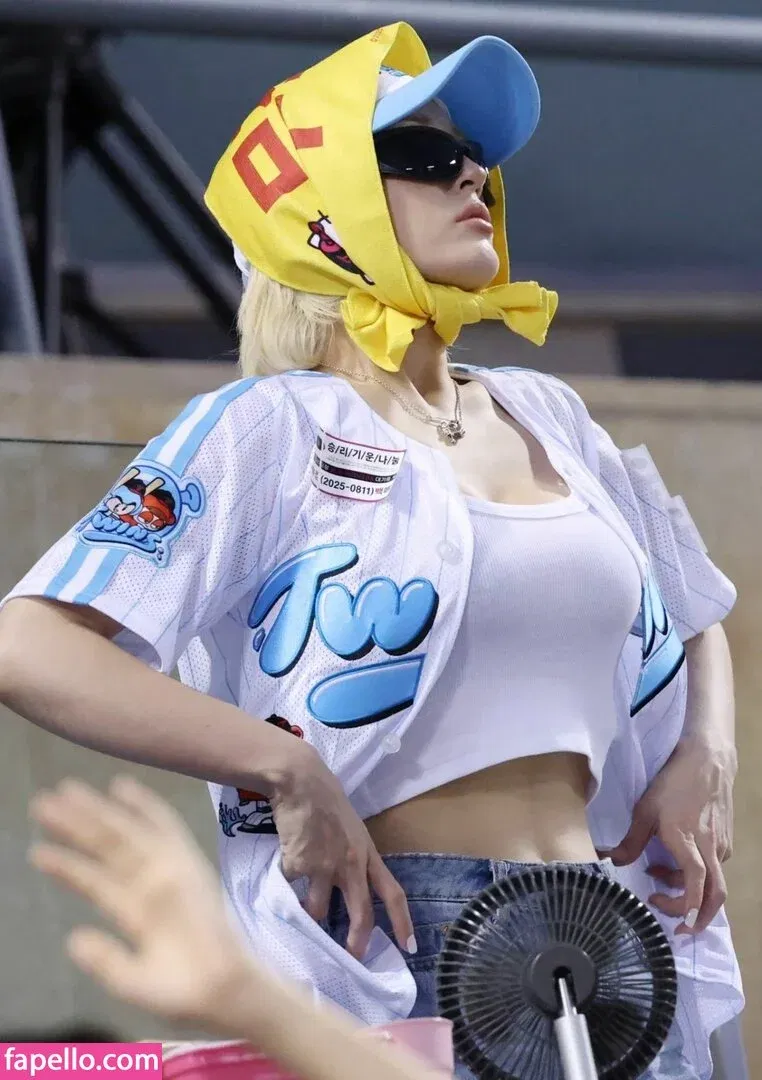 Jeon Somi Onlyfans Photo Gallery 