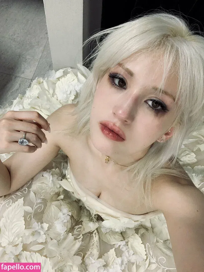 Jeon Somi Onlyfans Photo Gallery 