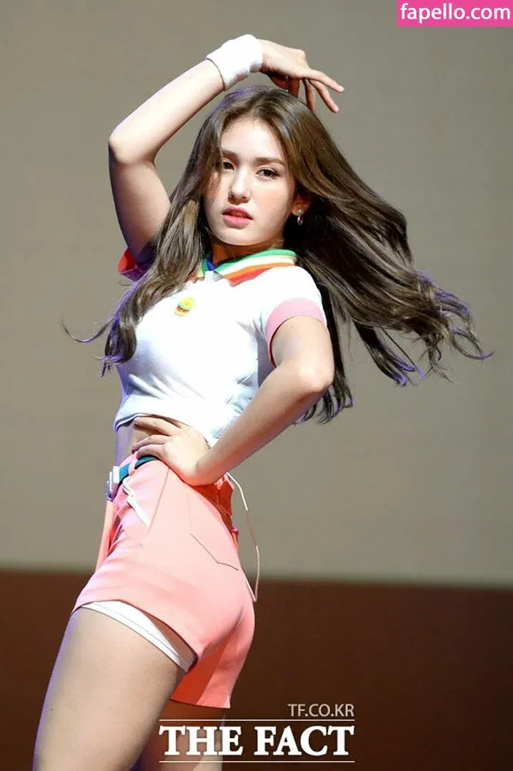 Jeon Somi Onlyfans Photo Gallery 