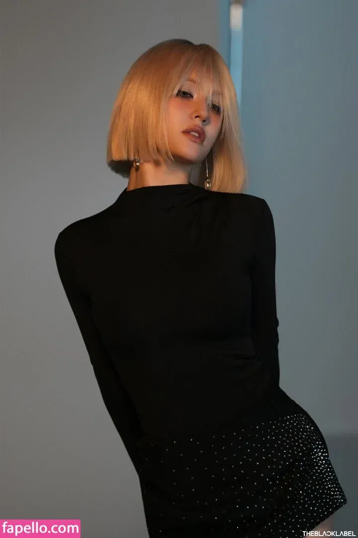 Jeon Somi Onlyfans Photo Gallery 