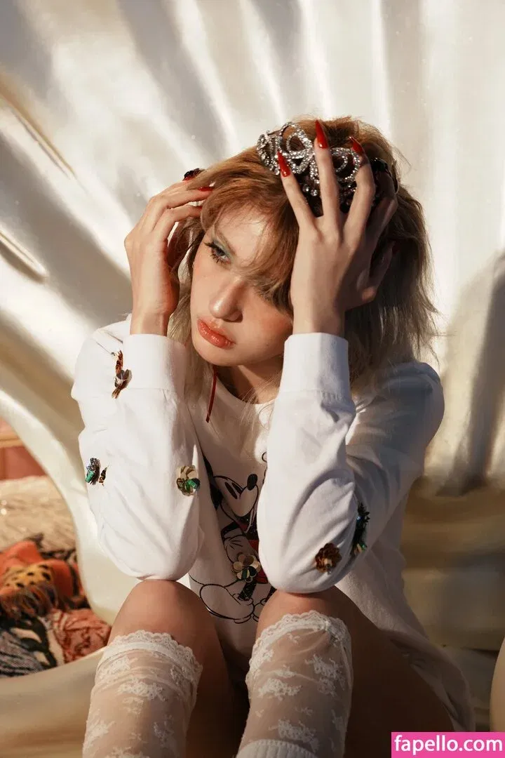 Jeon Somi Onlyfans Photo Gallery 