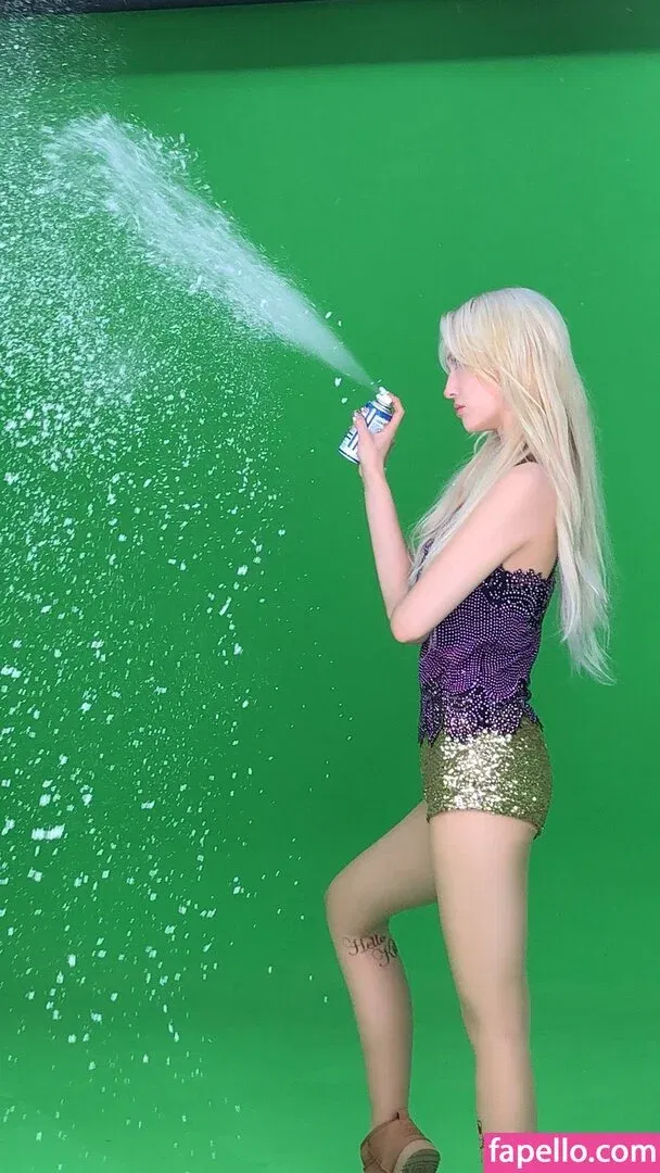 Jeon Somi Onlyfans Photo Gallery 