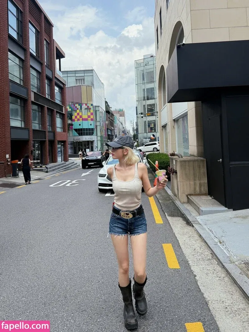 Jeon Somi Onlyfans Photo Gallery 