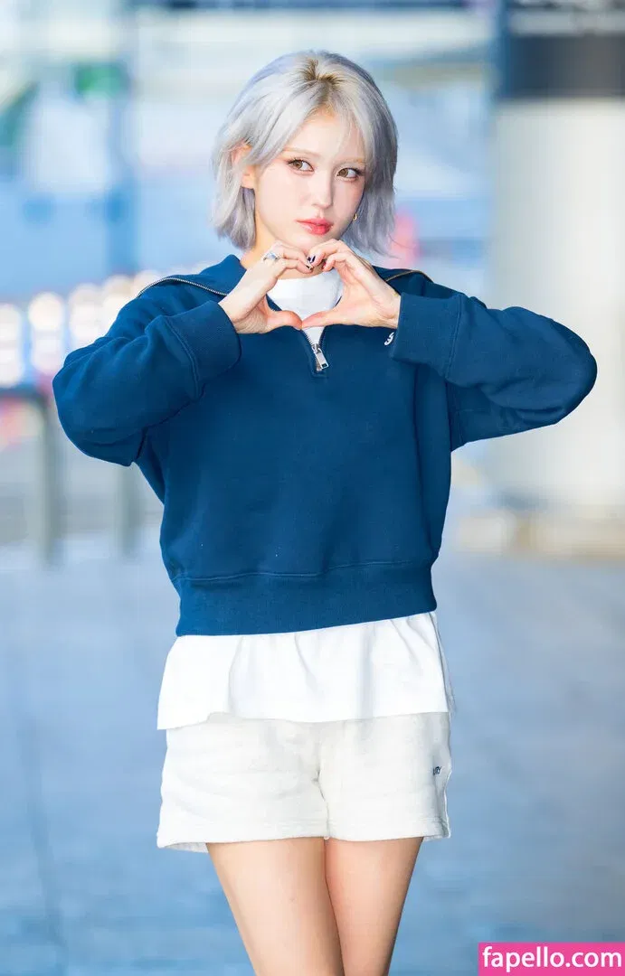 Jeon Somi Onlyfans Photo Gallery 