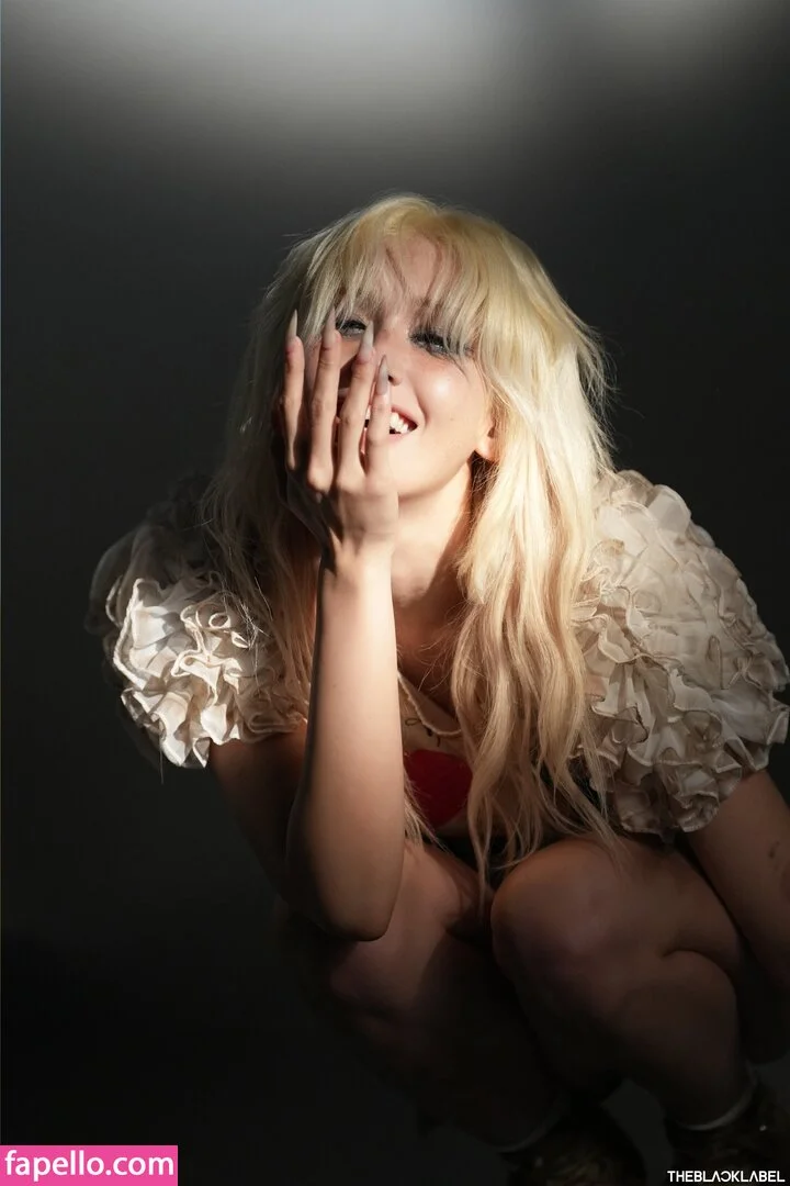 Jeon Somi Onlyfans Photo Gallery 