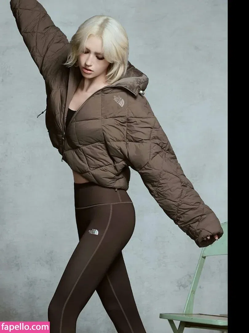 Jeon Somi Onlyfans Photo Gallery 