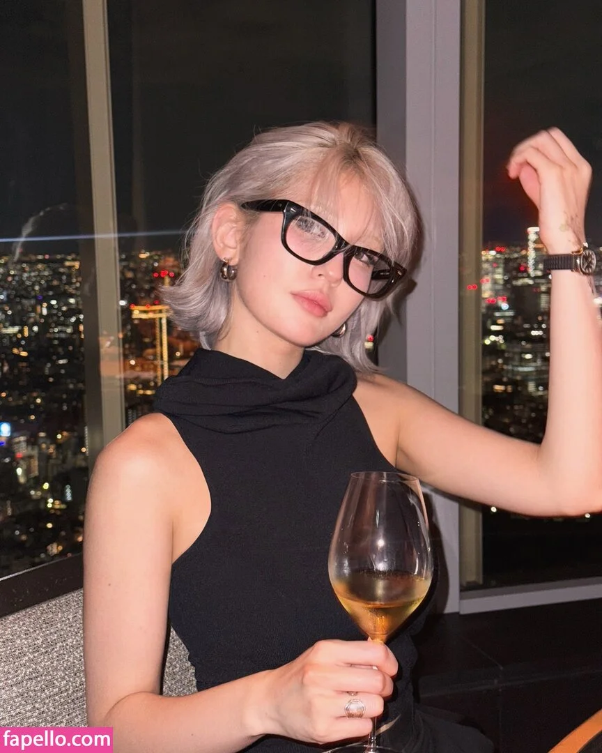 Jeon Somi Onlyfans Photo Gallery 