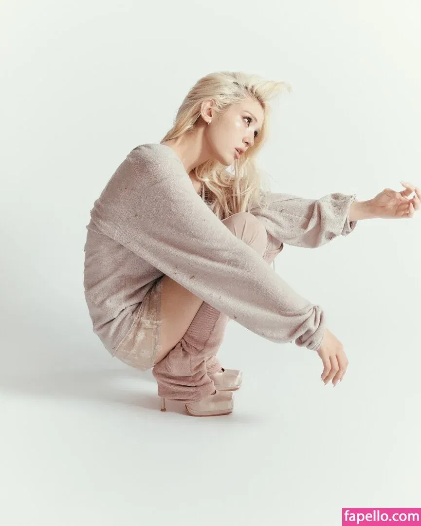 Jeon Somi Onlyfans Photo Gallery 