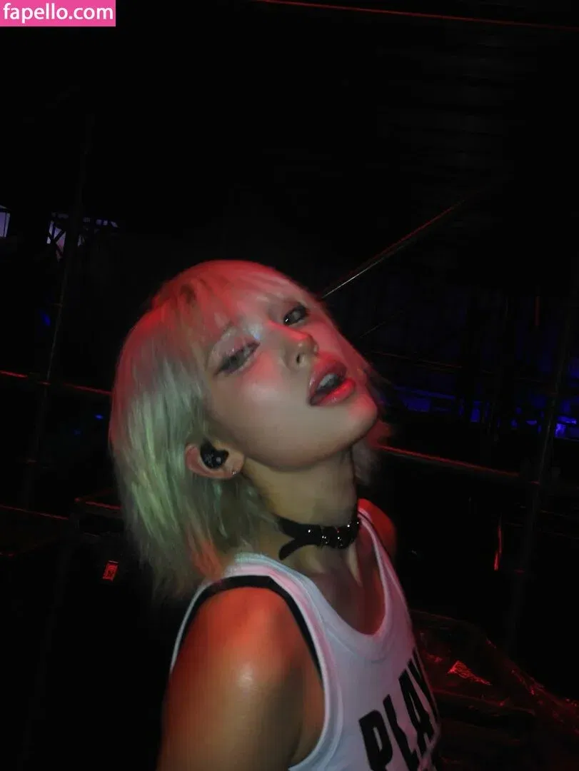 Jeon Somi Onlyfans Photo Gallery 