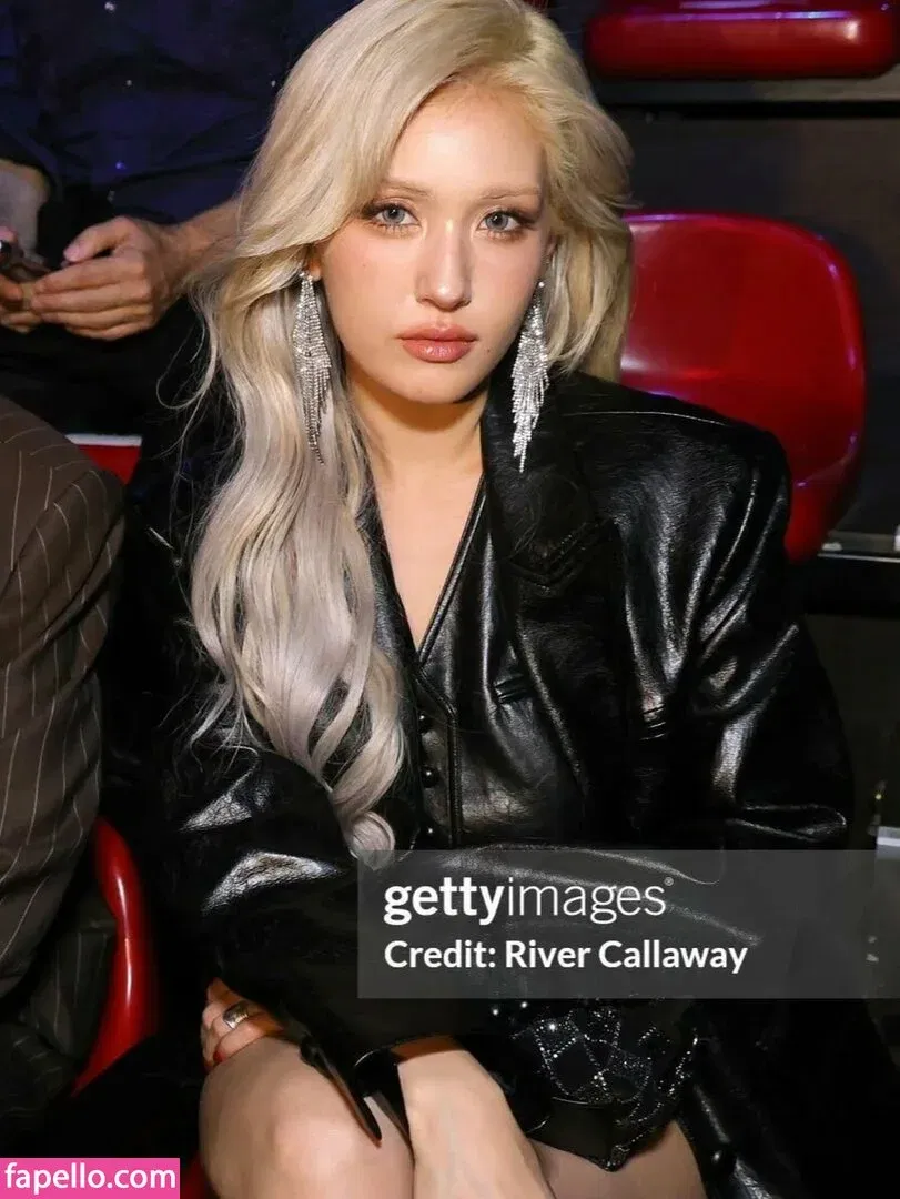 Jeon Somi Onlyfans Photo Gallery 