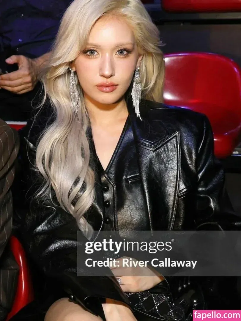 Jeon Somi Onlyfans Photo Gallery 