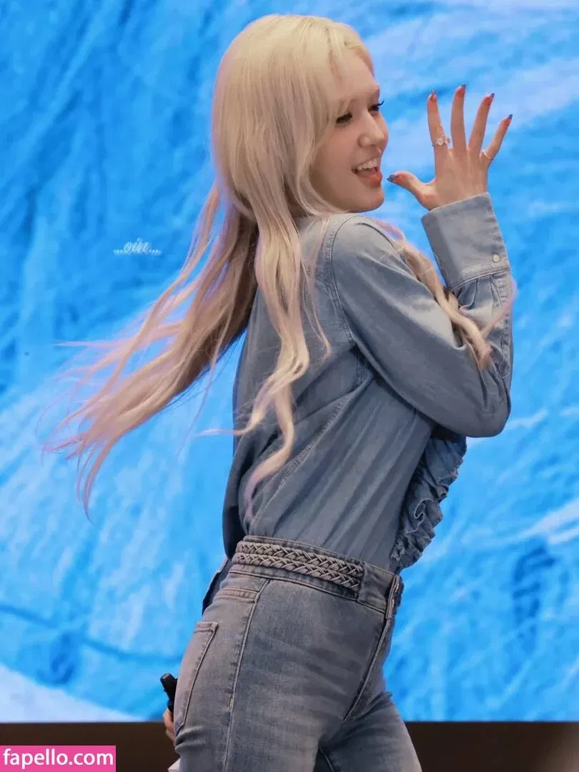 Jeon Somi Onlyfans Photo Gallery 