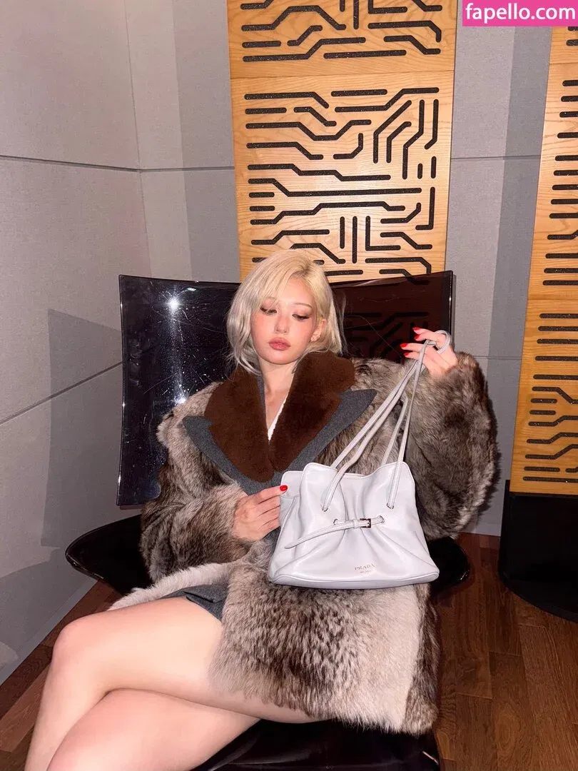 Jeon Somi Onlyfans Photo Gallery 