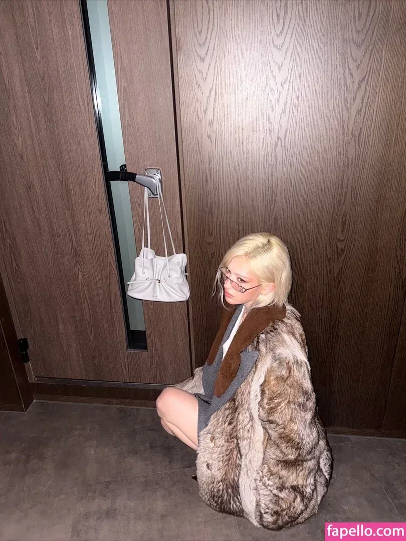 Jeon Somi Onlyfans Photo Gallery 