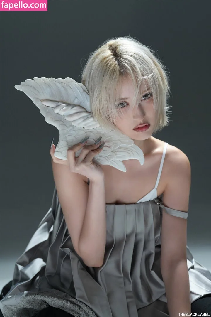 Jeon Somi Onlyfans Photo Gallery 