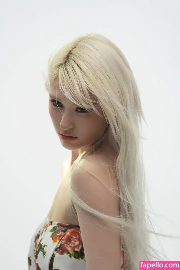 Jeon Somi Onlyfans Photo Gallery 