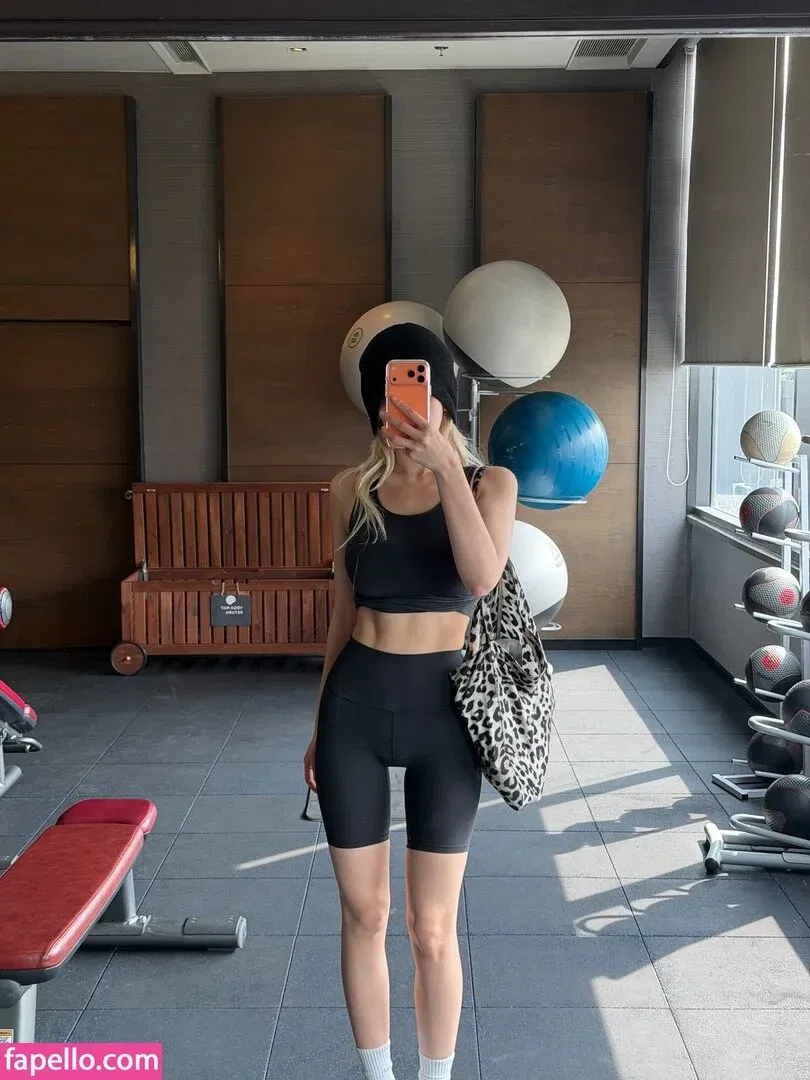 Jeon Somi Onlyfans Photo Gallery 