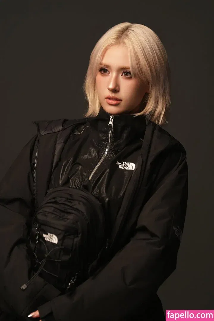 Jeon Somi Onlyfans Photo Gallery 