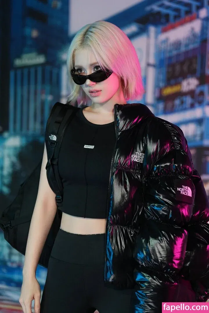 Jeon Somi Onlyfans Photo Gallery 