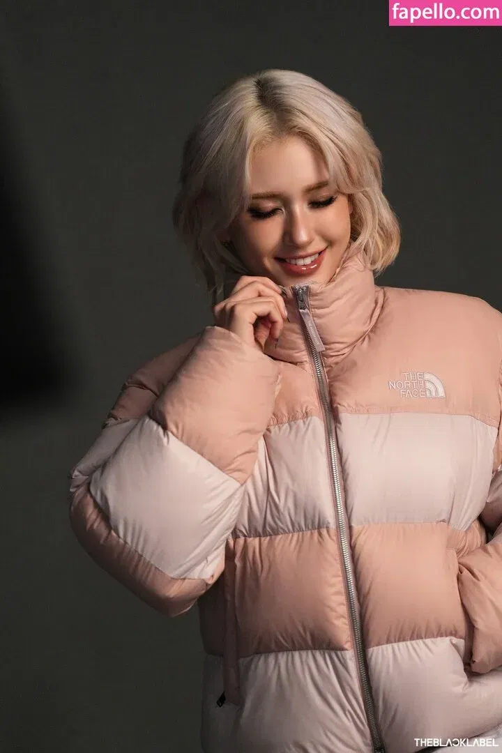 Jeon Somi Onlyfans Photo Gallery 