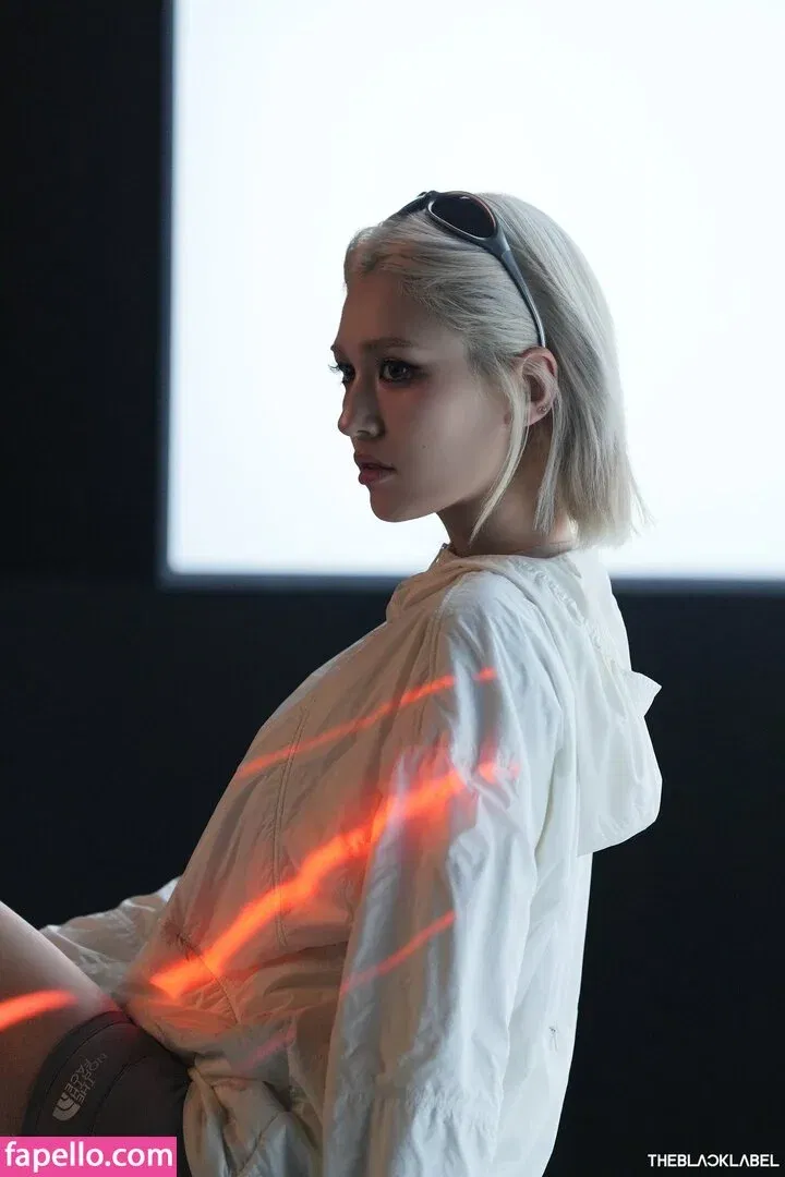 Jeon Somi Onlyfans Photo Gallery 