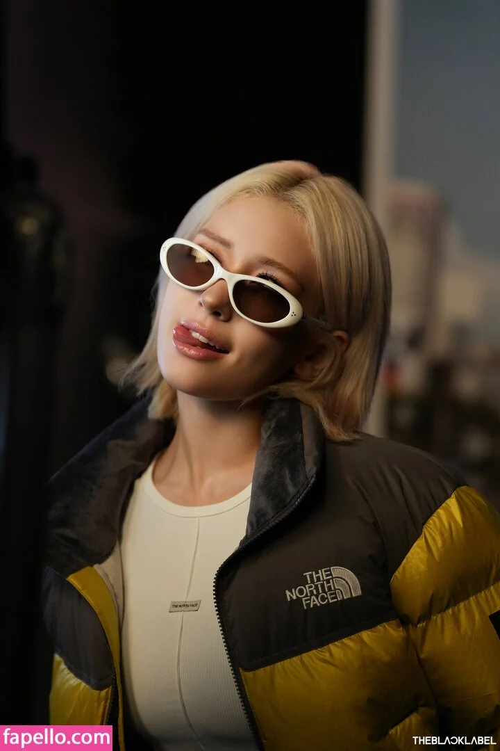 Jeon Somi Onlyfans Photo Gallery 