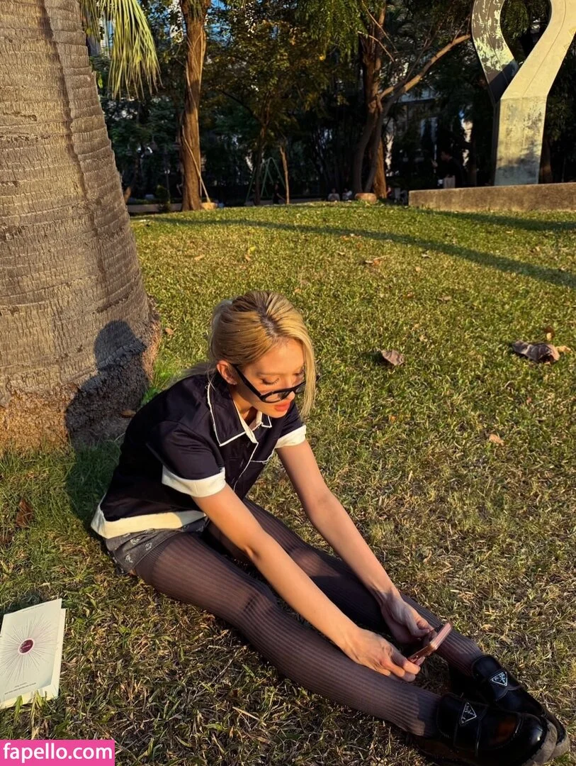 Jeon Somi Onlyfans Photo Gallery 