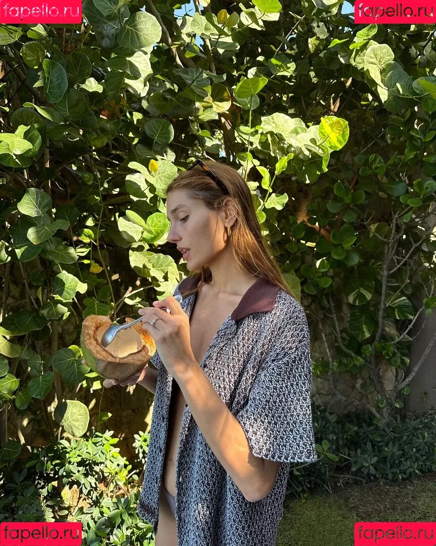Sasha Meneghel Onlyfans Photo Gallery 