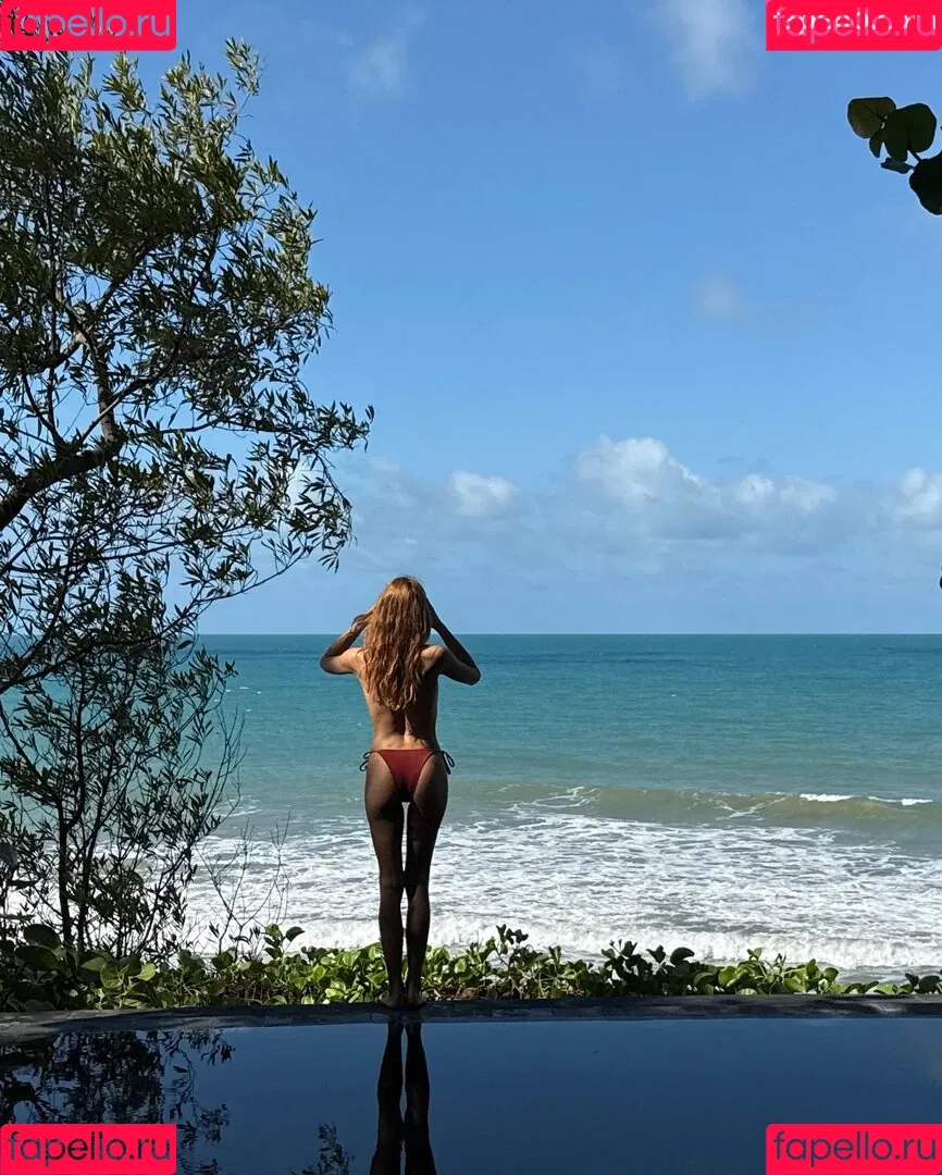 Sasha Meneghel Onlyfans Photo Gallery 
