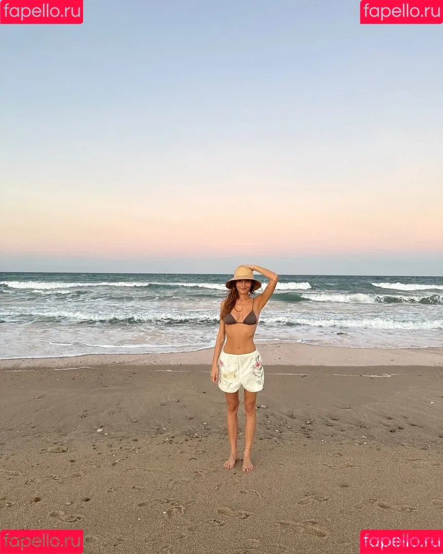 Sasha Meneghel Onlyfans Photo Gallery 