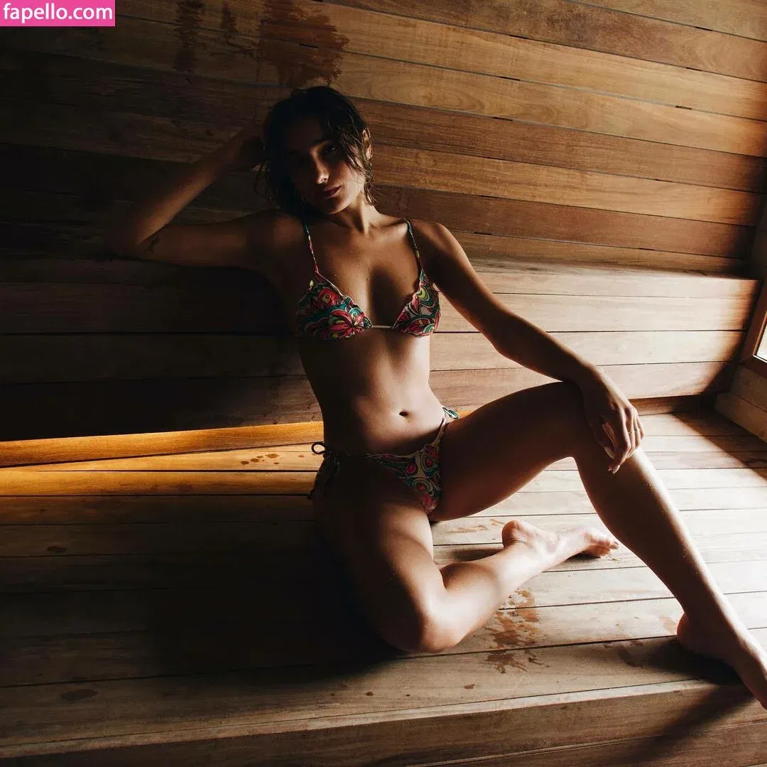 Sasha Meneghel Onlyfans Photo Gallery 