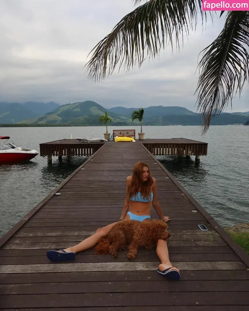 Sasha Meneghel Onlyfans Photo Gallery 