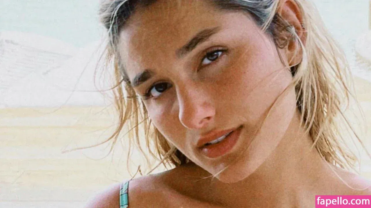 Sasha Meneghel Onlyfans Photo Gallery 