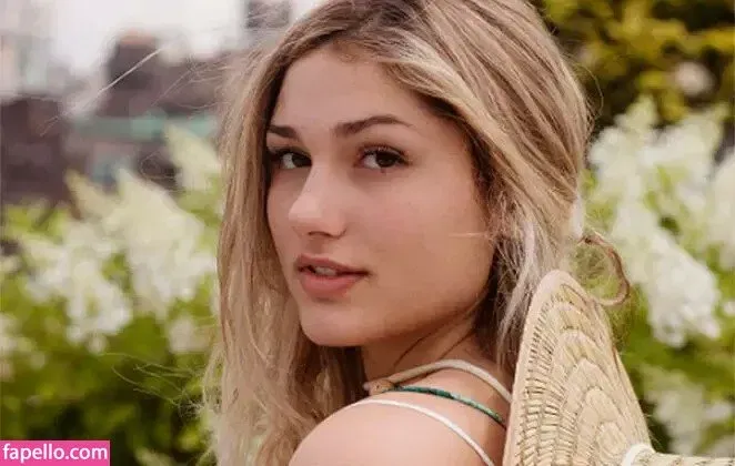 Sasha Meneghel Onlyfans Photo Gallery 