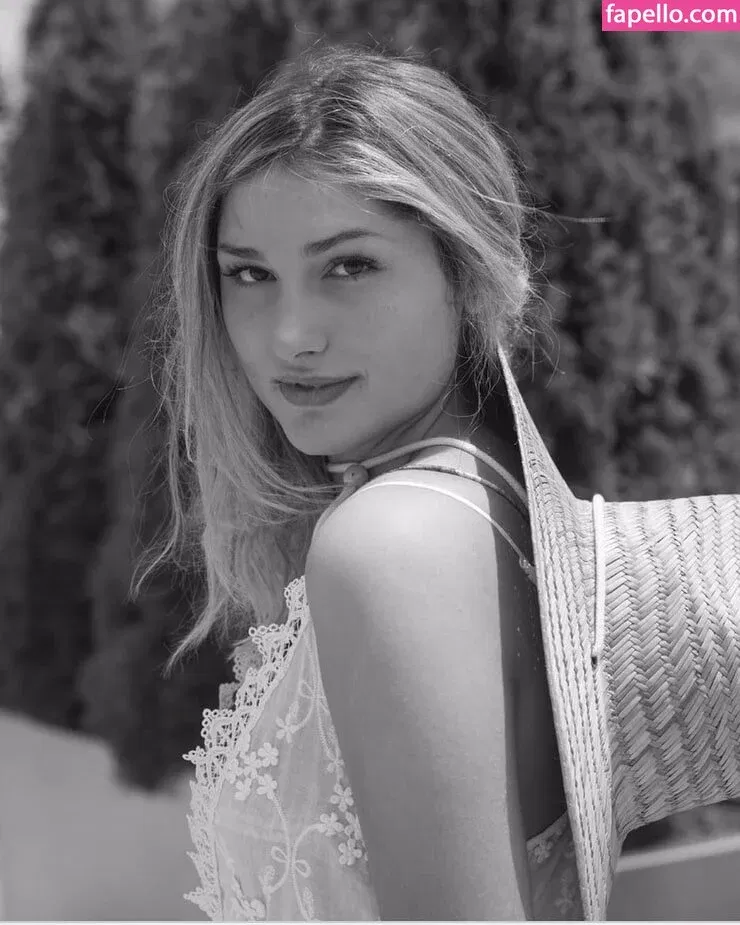 Sasha Meneghel Onlyfans Photo Gallery 