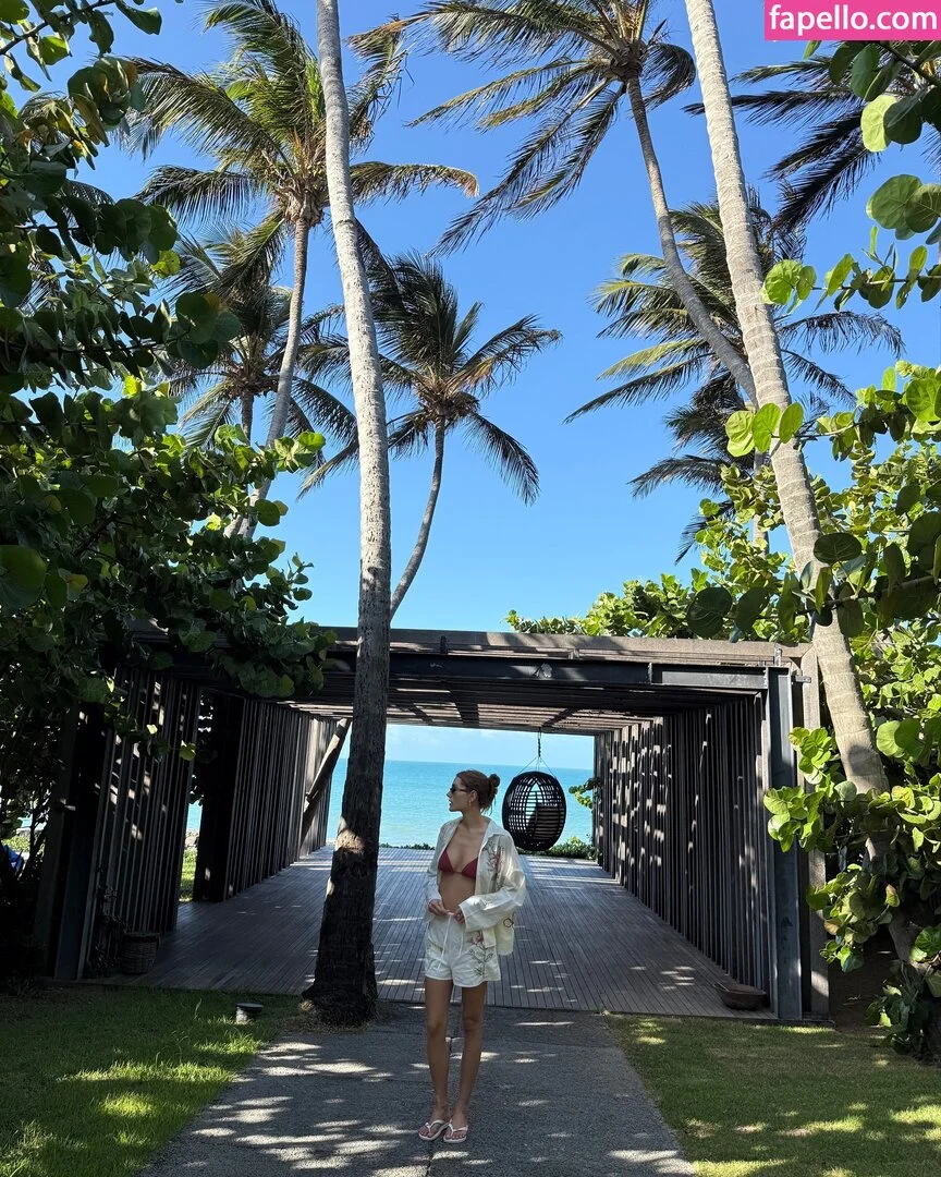 Sasha Meneghel Onlyfans Photo Gallery 