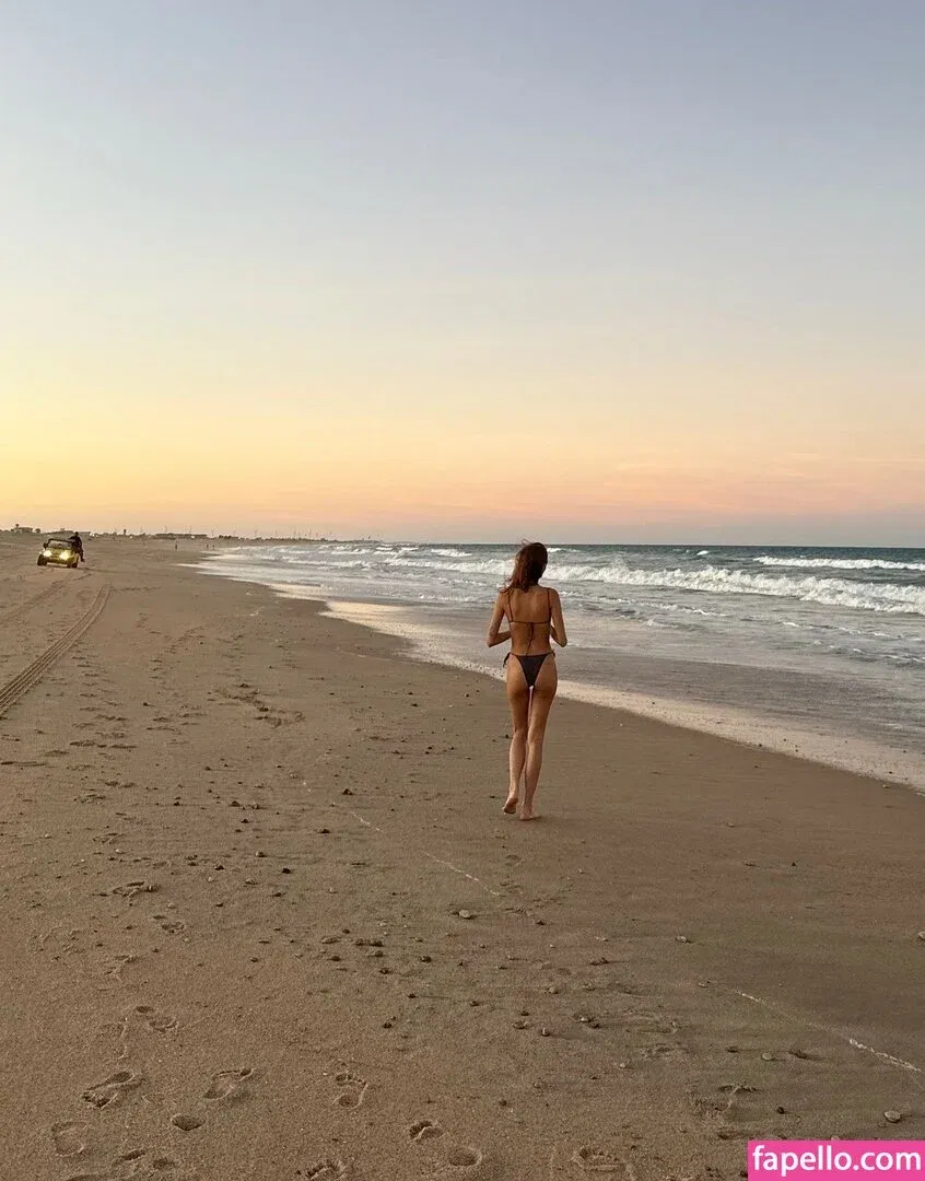 Sasha Meneghel Onlyfans Photo Gallery 