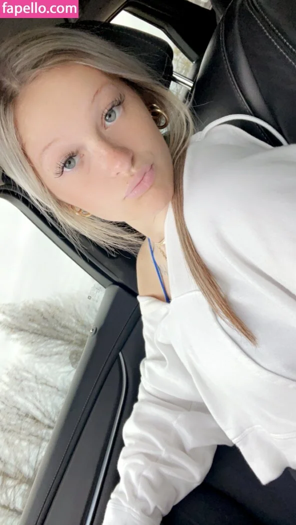 Nikkole Scott Onlyfans Photo Gallery 