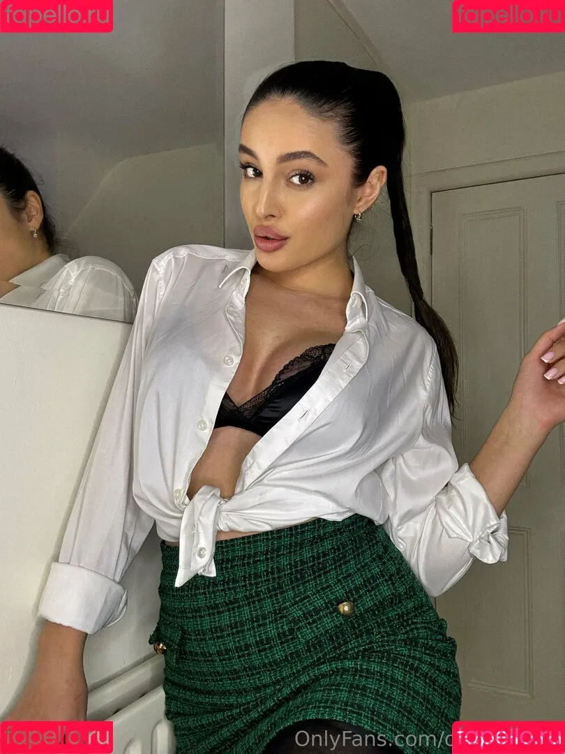 onlyemiliaa Onlyfans Photo Gallery 