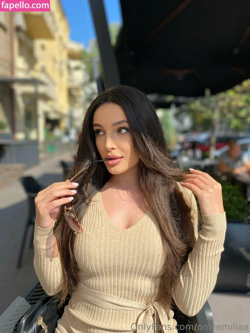 onlyemiliaa Onlyfans Photo Gallery 
