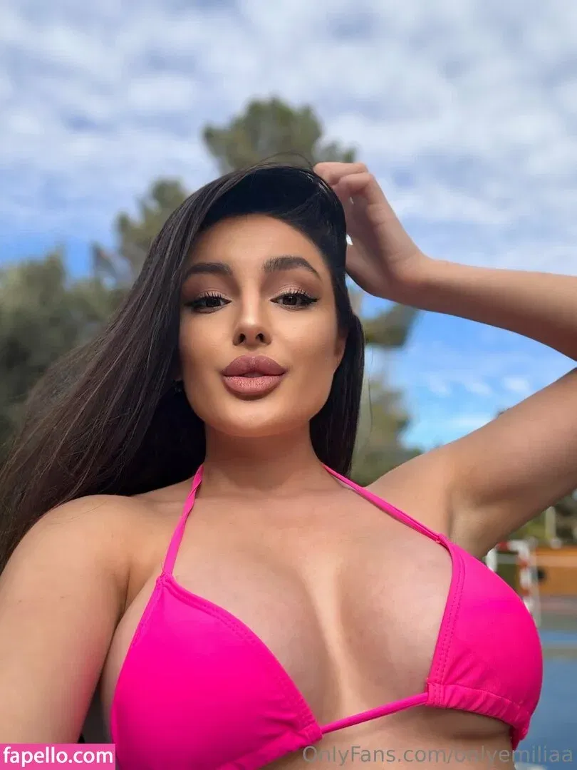 onlyemiliaa Onlyfans Photo Gallery 