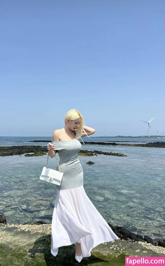 seon_h_e Onlyfans Photo Gallery 