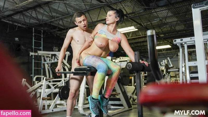 Nadia White Onlyfans Photo Gallery 