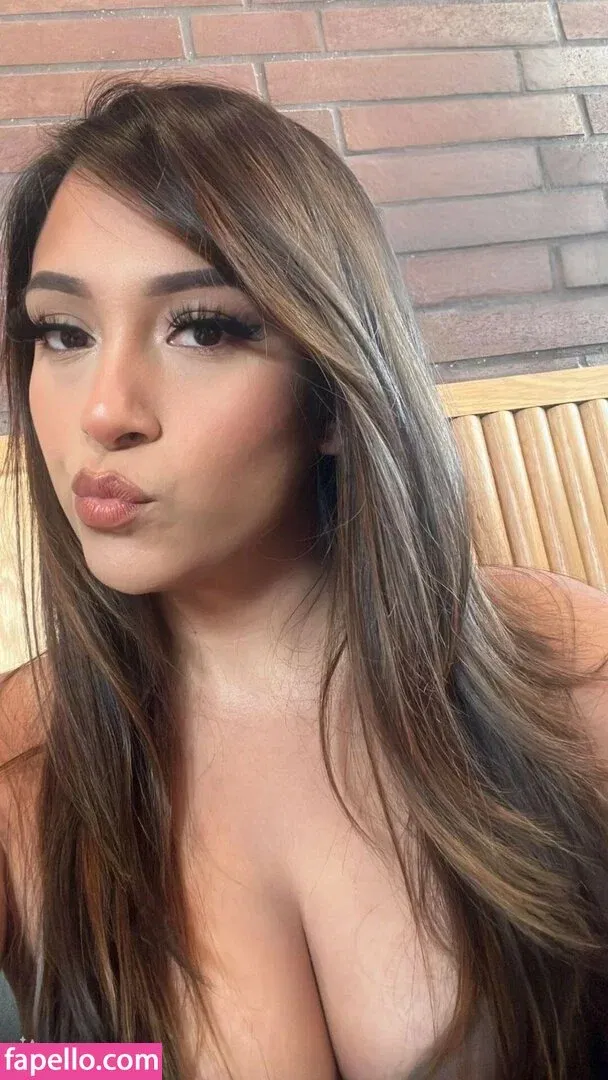 itsizziman | Iman "Izzy" Ramzan Onlyfans Photo Gallery 