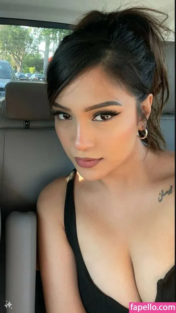 itsizziman | Iman "Izzy" Ramzan Onlyfans Photo Gallery 